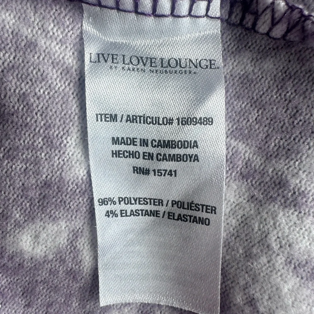 Karen Neuburger Purple and Gray Floral Pajama.size L. Ultra soft sleeping shirt